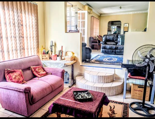 3 BEDROOM HOUSE FOR SALE IN HILLARY